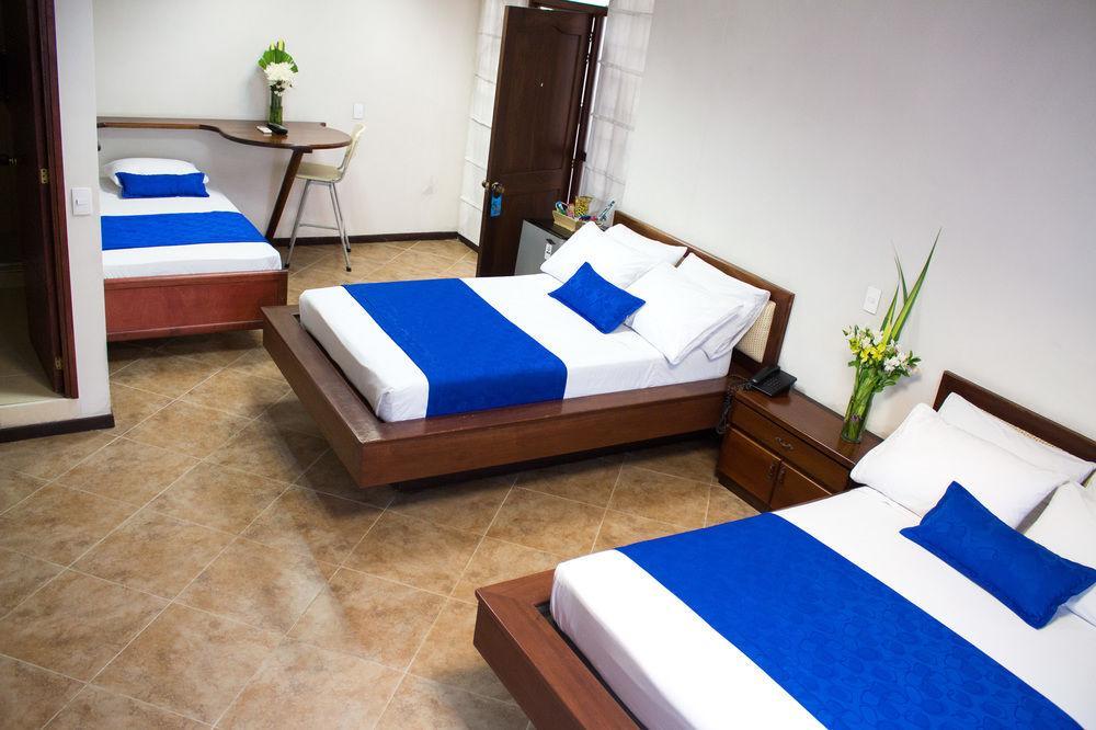 Hotel Plaza Mayor Медельїн Екстер'єр фото