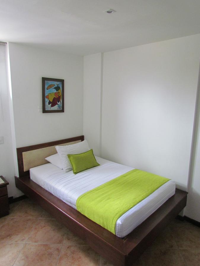 Hotel Plaza Mayor Медельїн Екстер'єр фото