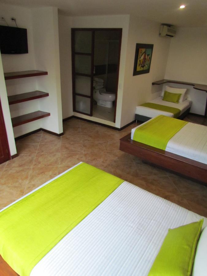 Hotel Plaza Mayor Медельїн Екстер'єр фото